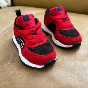 Champion sneakers size 5T